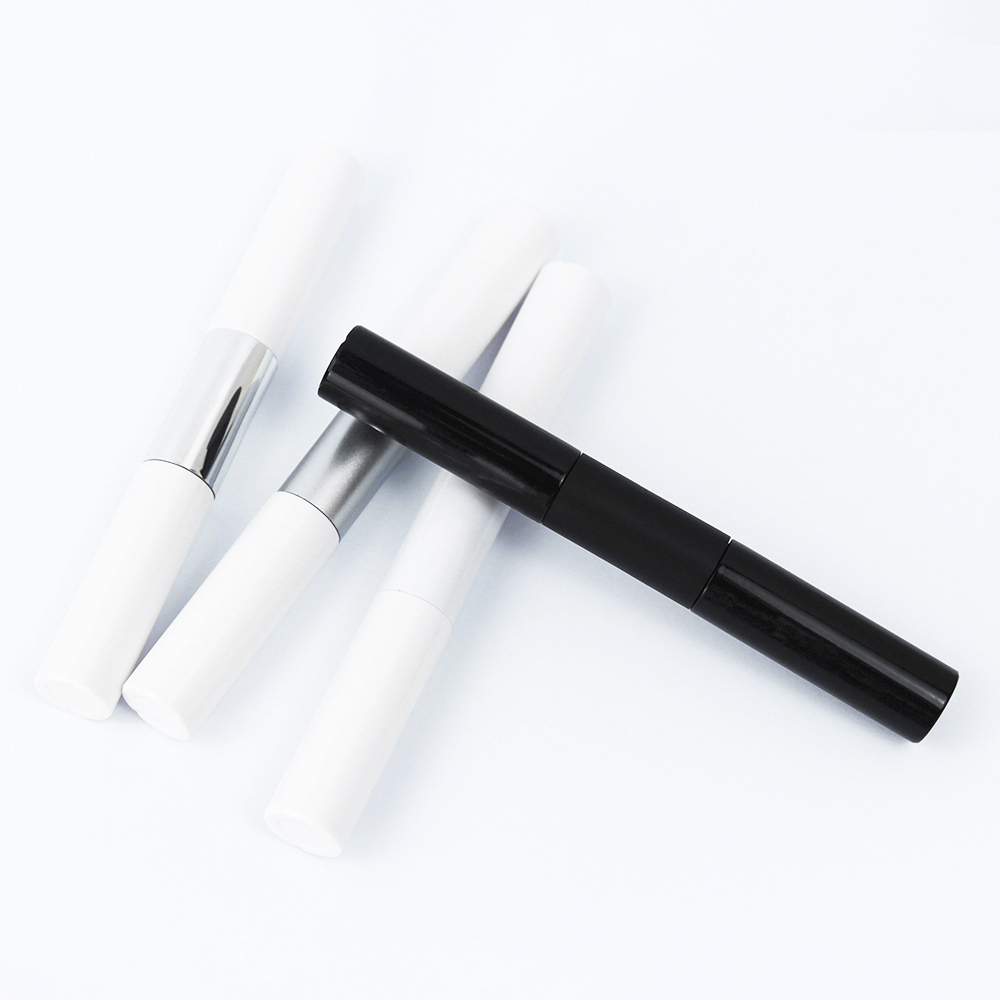 Lash Clusters အတွက် Lash Bond နှင့် Seal Lash Glue သည် သင့်မိတ်ကပ်အိတ်အတွက် မရှိမဖြစ်လိုအပ်သော အရာဖြစ်သည် ။
