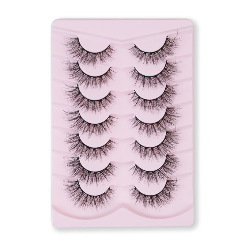 3D Wispy Strip Lashes မျက်တောင်အတု