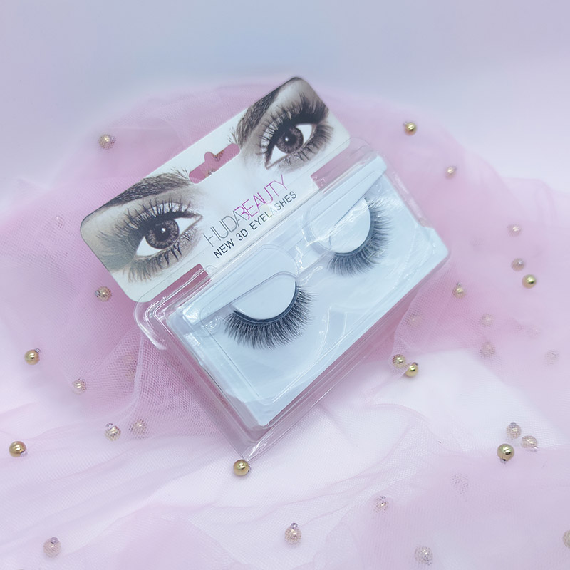 ပြန်သုံးနိုင်သော Self Adhesive Eyelashes ကြိုကပ်ထားသော ဖိထားသော မျက်တောင်များ